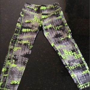 NWOT Calvin Klein Workout leggings